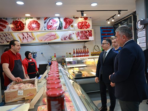 Kaymakamımız Sayın Ünal KOÇ  Bugün İlçemizin Can Damarı Olan Değerli Esnaflarımızı Ziyaret Etti