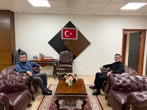 Diyarbakır Vali Yardımcısı Sayın Murat YILDIZ Kaymakamımız Sayın Ünal KOÇ 'a ziyarete bulundular. 